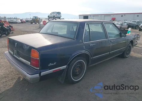 1988 Oldsmobile Delta 88 Royale Brougham z USA, uszkodzony, nr VIN 1G3HY54C1JW370983
